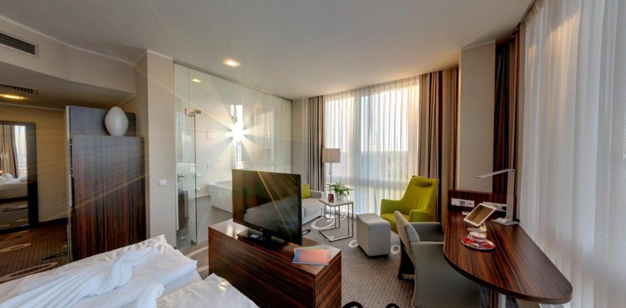 Business-Hotel Artes Chemnitz Buitenkant foto