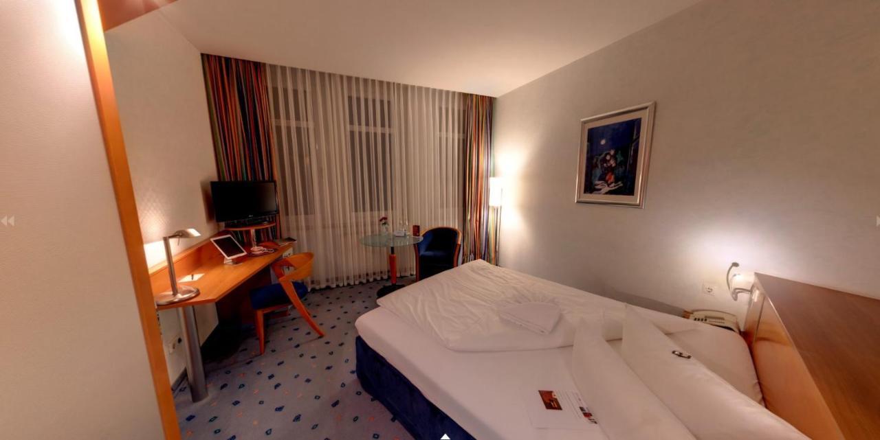 Business-Hotel Artes Chemnitz Buitenkant foto