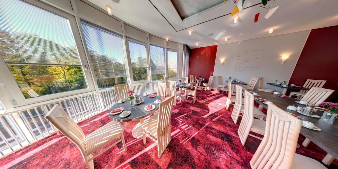 Business-Hotel Artes Chemnitz Buitenkant foto