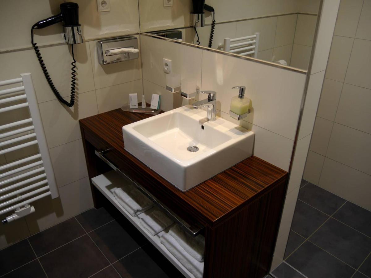 Business-Hotel Artes Chemnitz Buitenkant foto