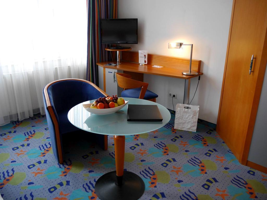 Business-Hotel Artes Chemnitz Buitenkant foto