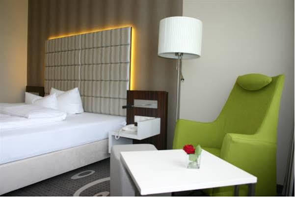 Business-Hotel Artes Chemnitz Buitenkant foto