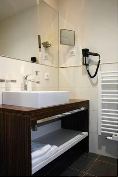 Business-Hotel Artes Chemnitz Buitenkant foto